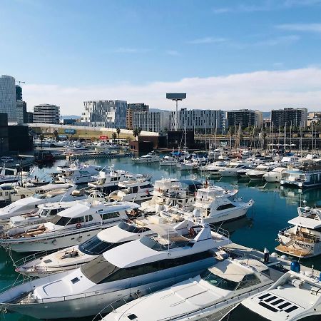 ホテル Boat Yacht Barcelona サン・アドリア・デ・ベソス エクステリア 写真