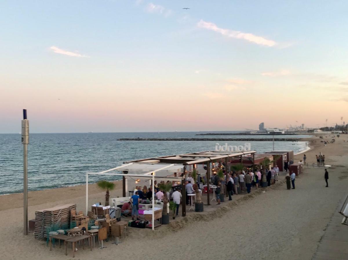 ホテル Boat Yacht Barcelona サン・アドリア・デ・ベソス エクステリア 写真